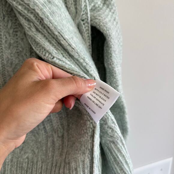 Marea Classic Cable-Knit Button Front Crew Neck Cardigan Sweater Mint Green M - Picture 8 of 10